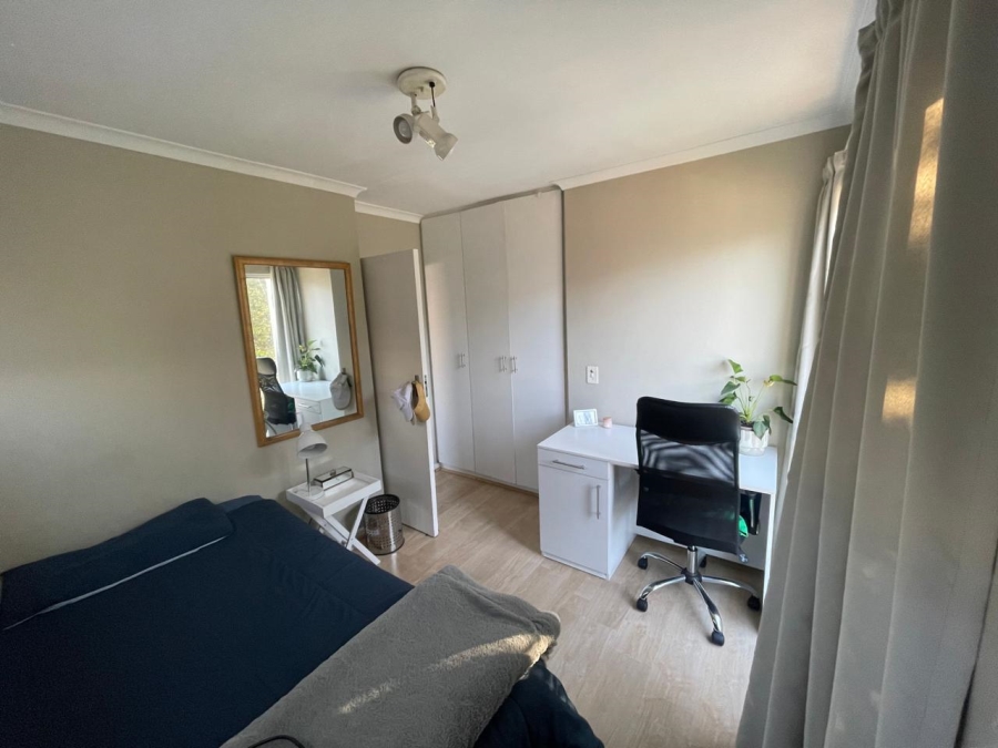 To Let 2 Bedroom Property for Rent in Kenridge Western Cape